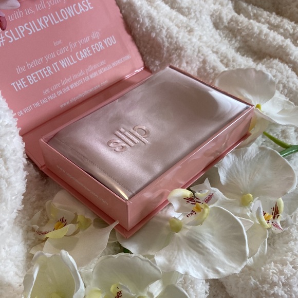 Slip Pure Silk Pillowcase💕 - Picture 6 of 7